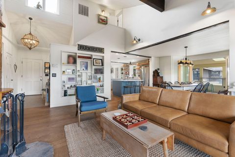 Tiny photo for 19045 Tumalo Reservoir Road, Bend, OR 97703 (MLS # 220211433)