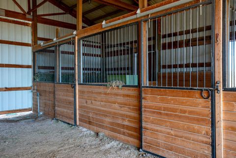 Tiny photo for 19045 Tumalo Reservoir Road, Bend, OR 97703 (MLS # 220211433)