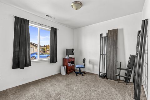 Tiny photo for 7843 Cadence Lane, White City, OR 97503 (MLS # 220211853)