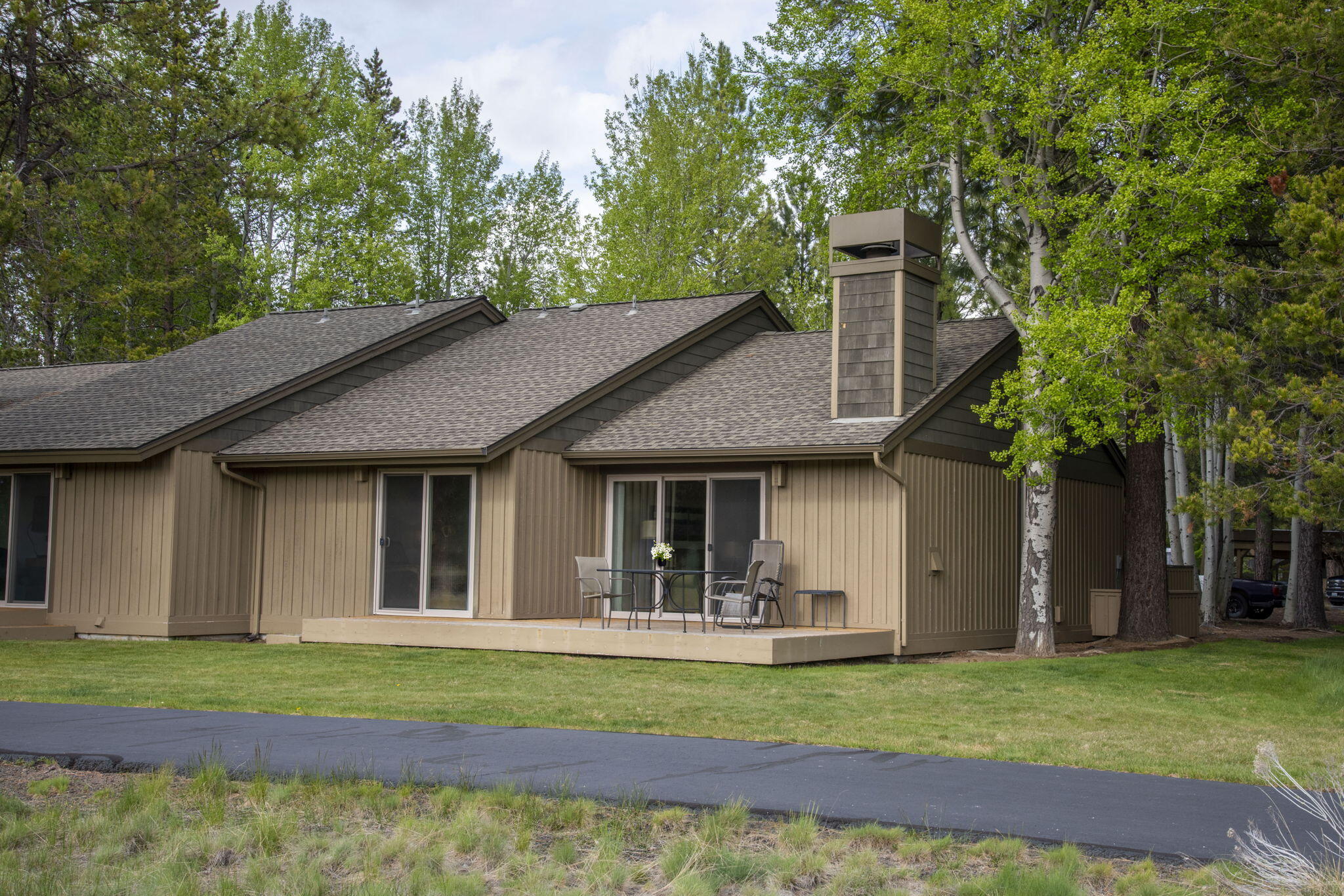 Quelah Condos - Residential