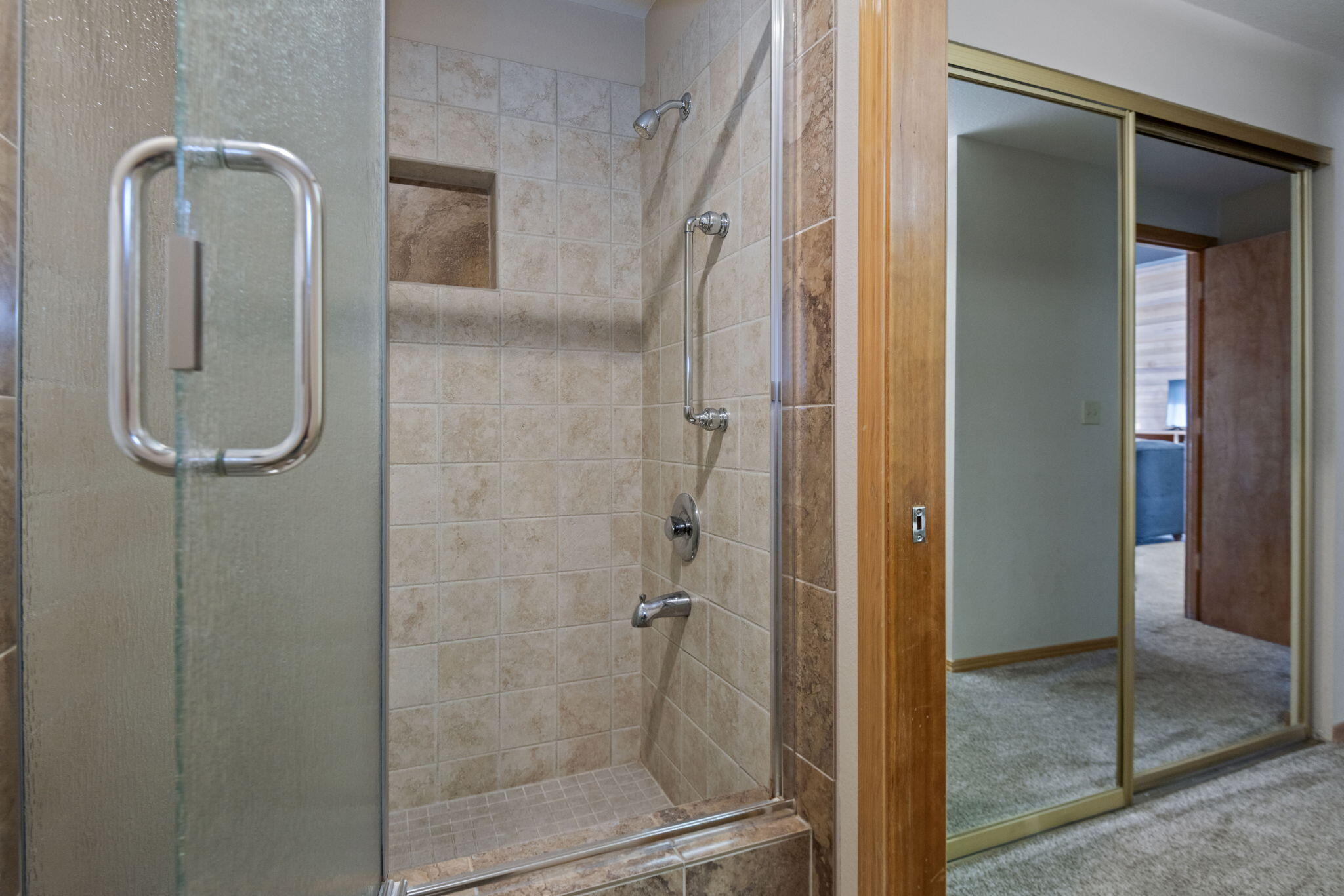 Quelah Condos - Residential