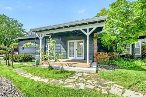 Tiny photo for 2078 Orchard Home Drive, Medford, OR 97501 (MLS # 220219996)