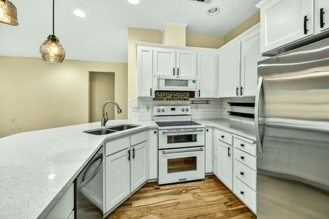 Tiny photo for 2078 Orchard Home Drive, Medford, OR 97501 (MLS # 220219996)