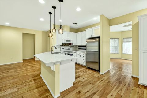 Tiny photo for 2078 Orchard Home Drive, Medford, OR 97501 (MLS # 220219996)