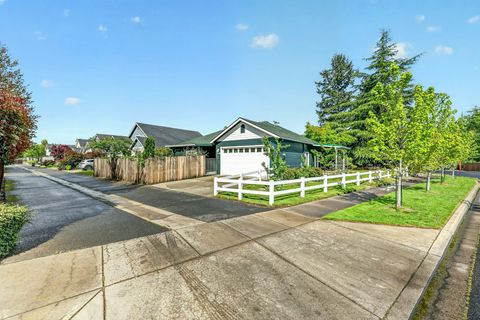 Tiny photo for 2078 Orchard Home Drive, Medford, OR 97501 (MLS # 220219996)