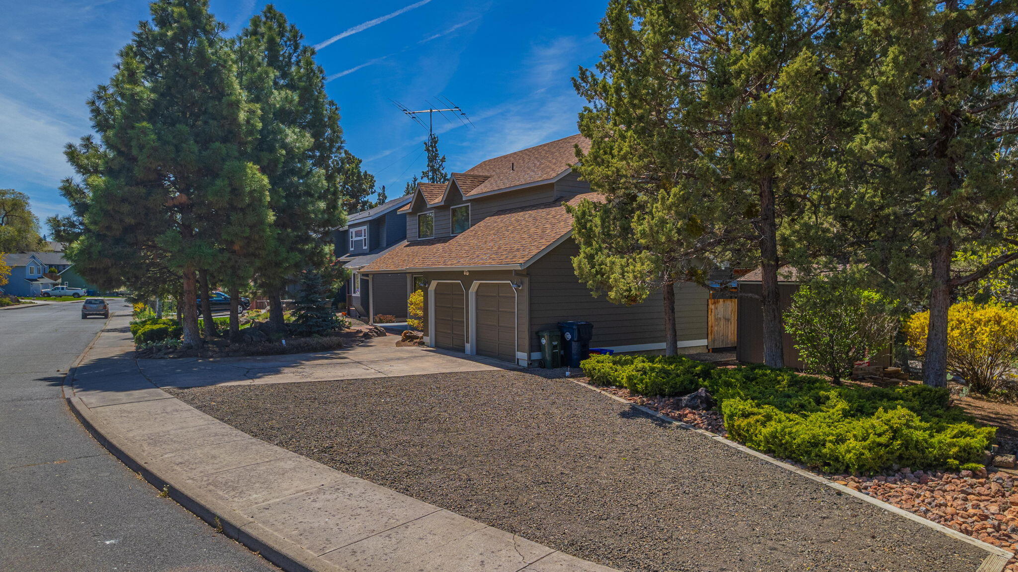 Deer Pointe Village - Residential