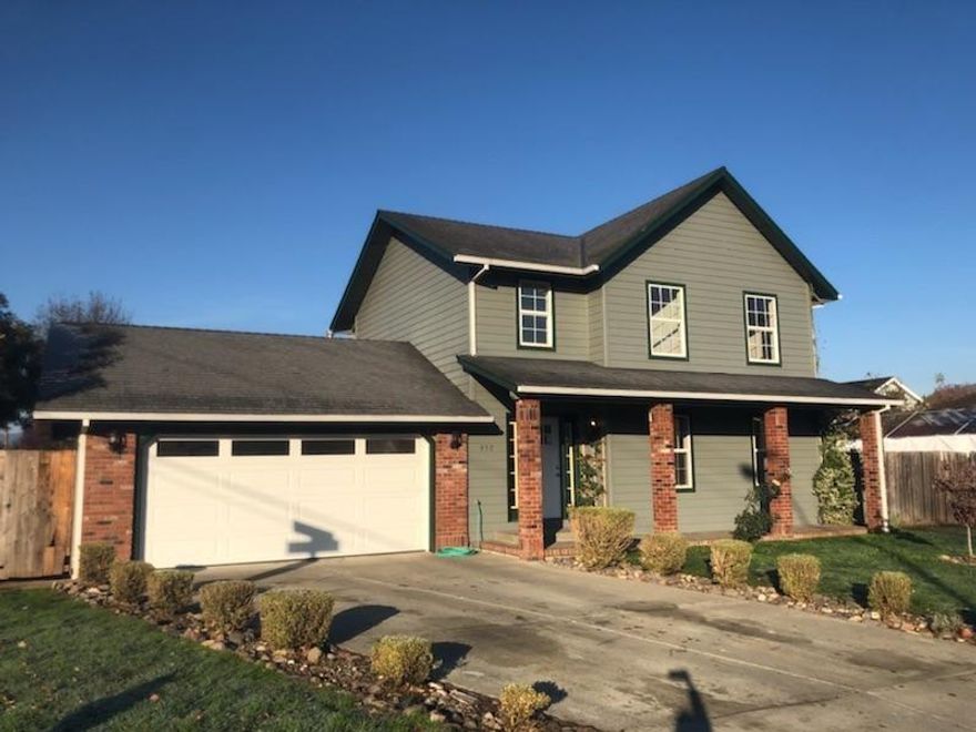 Great opportunity to live in town and very close to one of the newer elementary schools as well as just a short distance to the Rogue River and the All Sports Park. This three bedroom, two and a half bath home is ready, willing and able for it's next owner! With over 1400 sq ft. of living space we have this priced to sell quickly. Large side yard and RV parking. New interior paint, new carpet and doors. Attached two car garage and a bigger corner lot. Home was built in 1996 and has a very welcoming front porch. All information is deemed reliable but not verified; anyone considering purchasing this property should perform their own investigation into the uses and condition of the property.