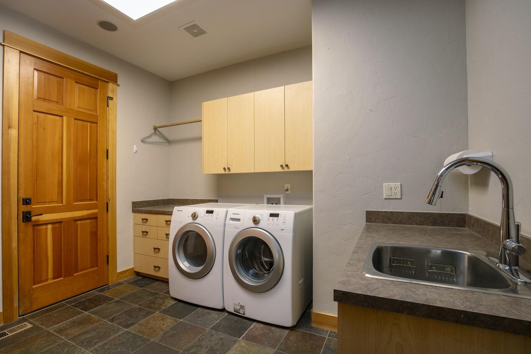 Broken Top - Residential