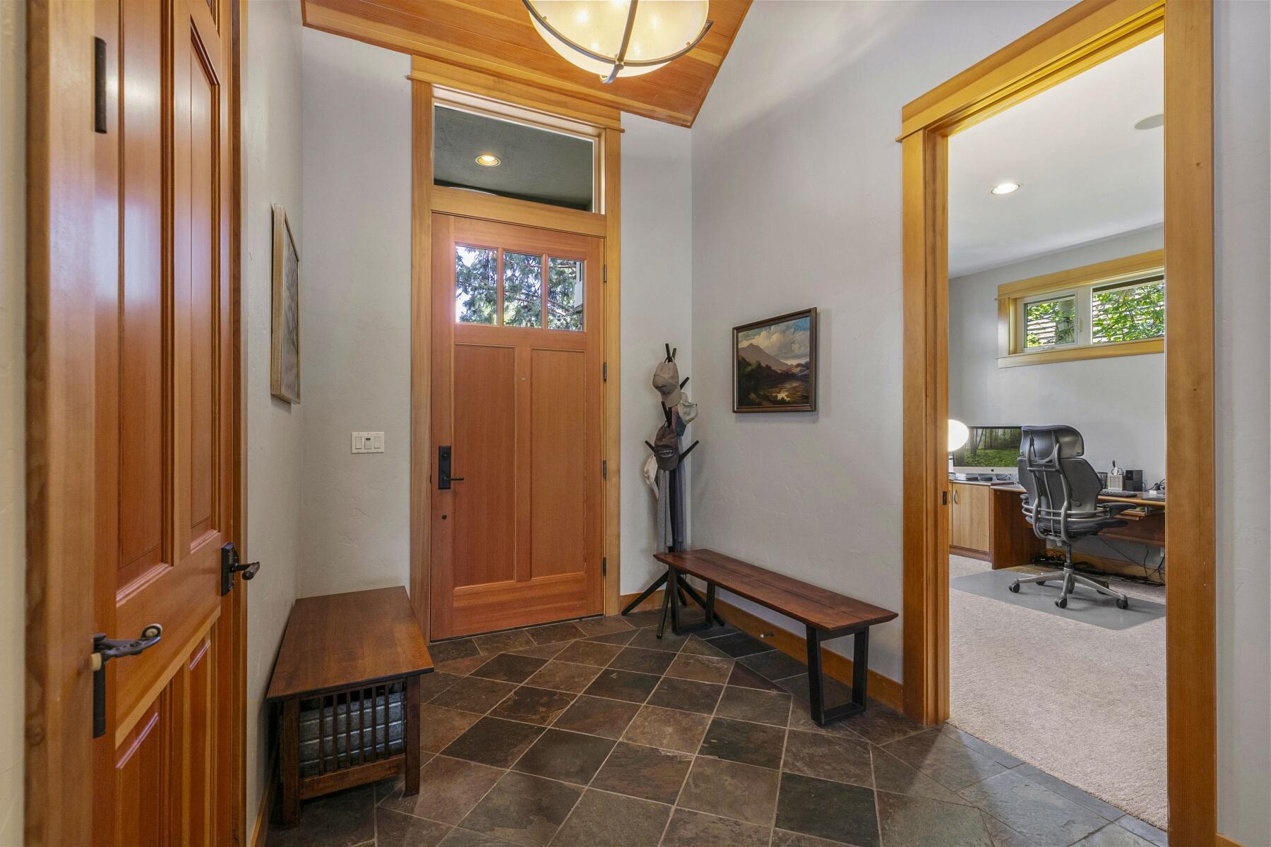 Broken Top - Residential