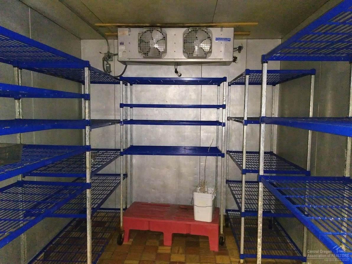 CLAR - Commercial Sale