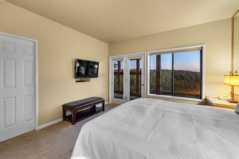 Tiny photo for 19717 SW Mount Bachelor Drive #UNIT 513, Bend, OR 97702 (MLS # 220215691)