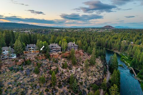 Tiny photo for 19717 SW Mount Bachelor Drive #UNIT 513, Bend, OR 97702 (MLS # 220215691)