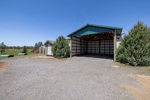 Tiny photo for 53085 Riverview Drive, La Pine, OR 97739 (MLS # 220202746)