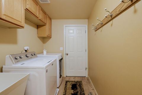 Tiny photo for 53085 Riverview Drive, La Pine, OR 97739 (MLS # 220202746)