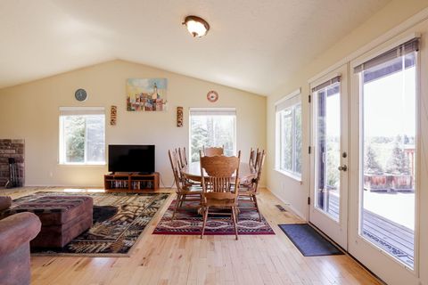Tiny photo for 53085 Riverview Drive, La Pine, OR 97739 (MLS # 220202746)