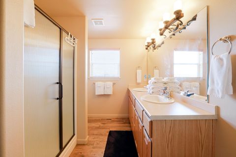 Tiny photo for 53085 Riverview Drive, La Pine, OR 97739 (MLS # 220202746)