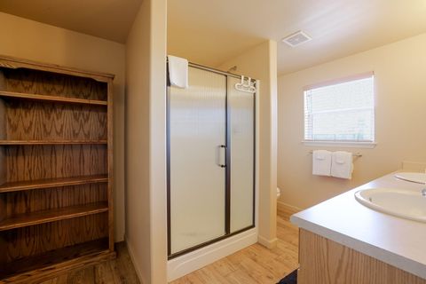 Tiny photo for 53085 Riverview Drive, La Pine, OR 97739 (MLS # 220202746)