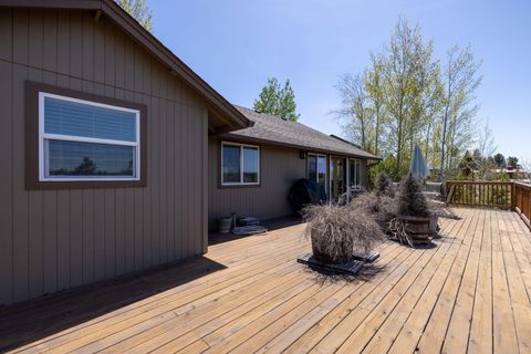 Tiny photo for 53085 Riverview Drive, La Pine, OR 97739 (MLS # 220202746)