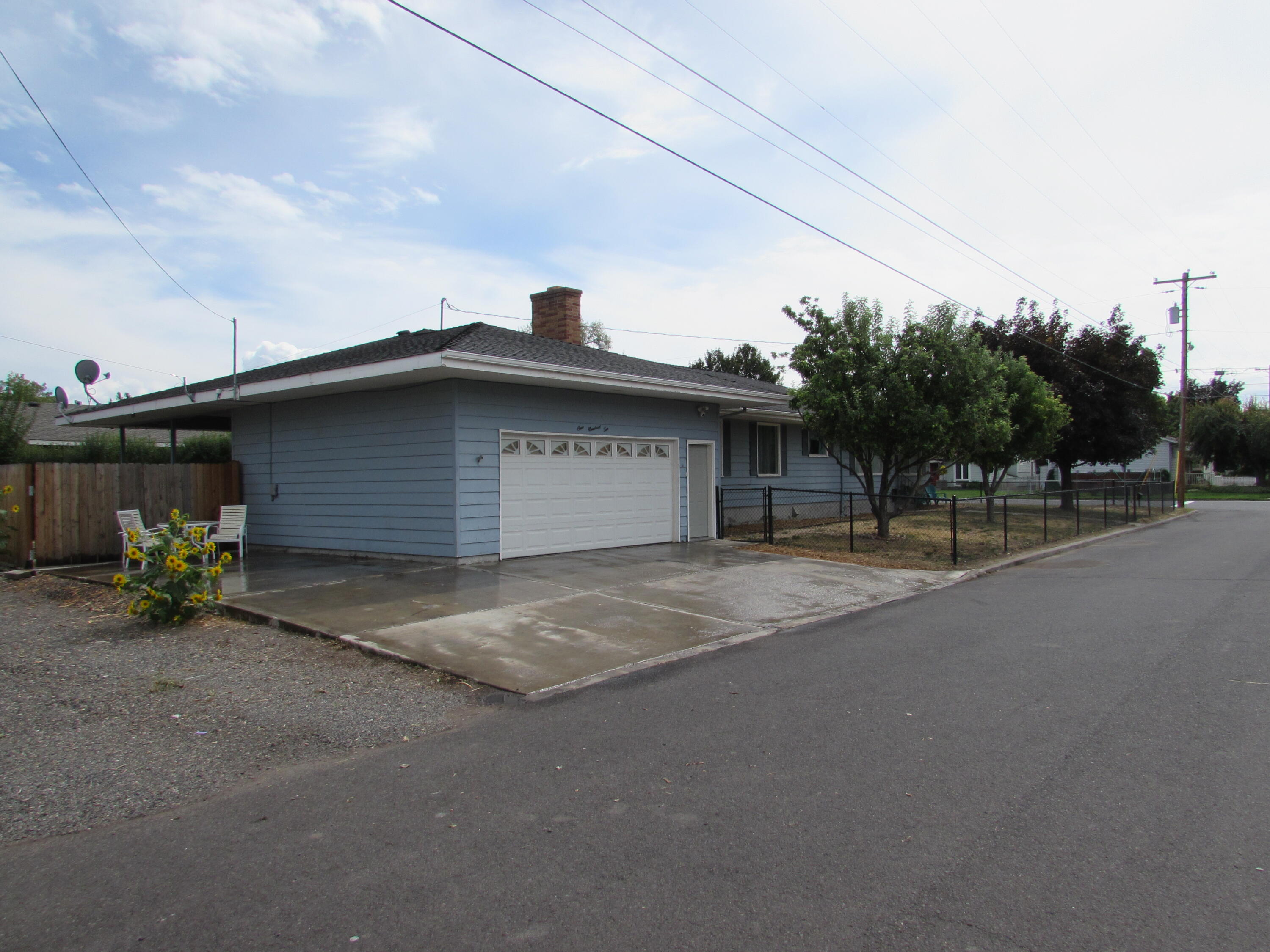 110 NE Idlewood Street