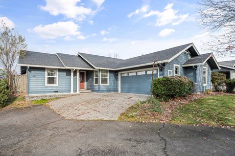 Tiny photo for 1240 Shafer Lane, Medford, OR 97501 (MLS # 220212570)