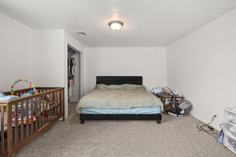 Tiny photo for 1201 Murray Avenue, Medford, OR 97501 (MLS # 220213890)