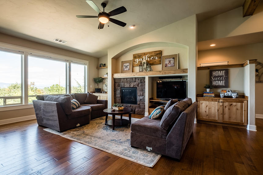 Bella Vista Heights Phases 1 & 2 - Residential