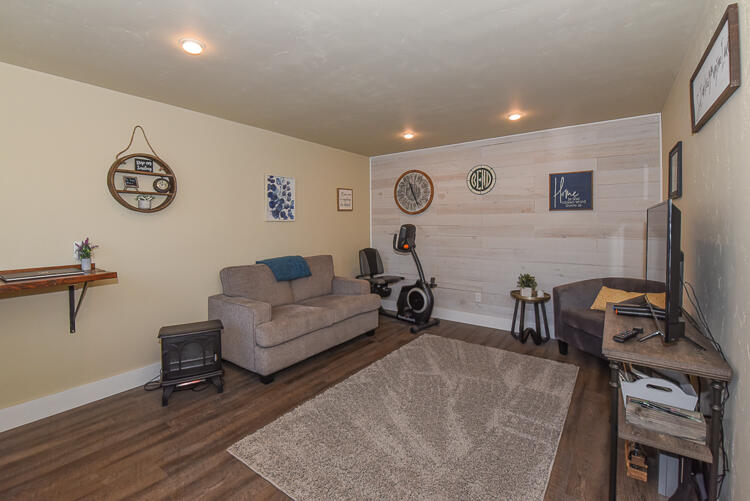 Desert Woods - Residential