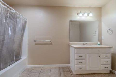 Tiny photo for 1109 Peachwood Court, Medford, OR 97501 (MLS # 220217088)