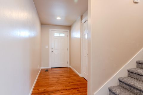 Tiny photo for 1109 Peachwood Court, Medford, OR 97501 (MLS # 220217088)