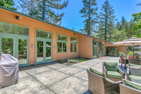 Tiny photo for 13587 OR-238, Jacksonville, OR 97530 (MLS # 220223218)
