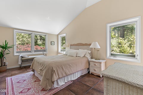 Tiny photo for 13587 OR-238, Jacksonville, OR 97530 (MLS # 220223218)