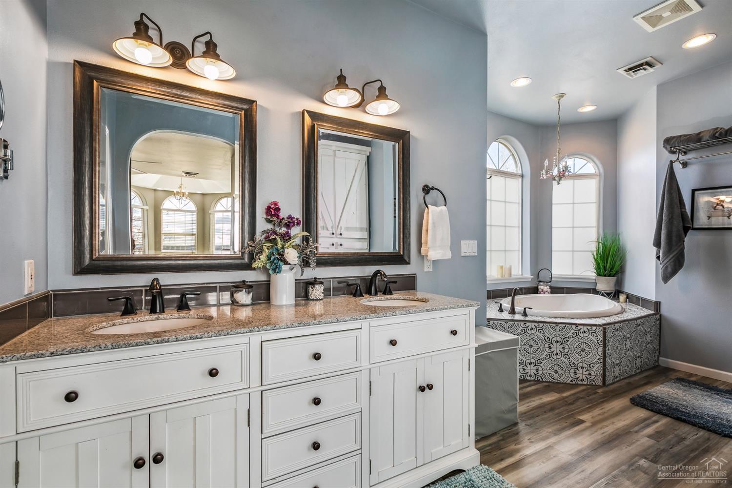 North Madras Heights - Residential