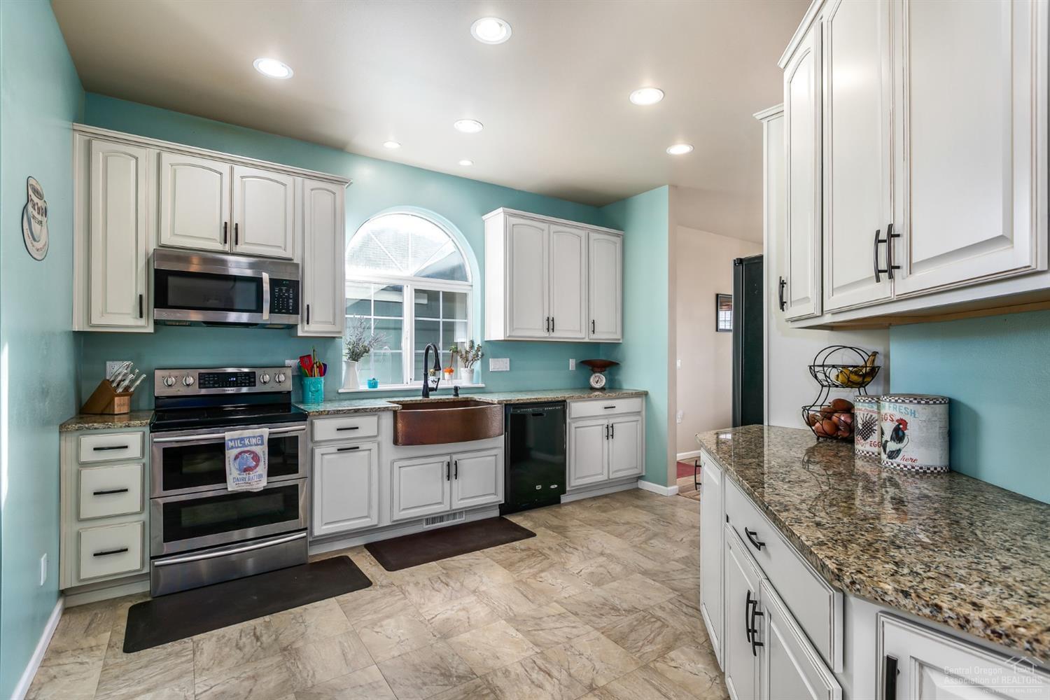 North Madras Heights - Residential