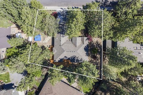 Tiny photo for 2651 NW Nordic Avenue, Bend, OR 97703 (MLS # 220222598)
