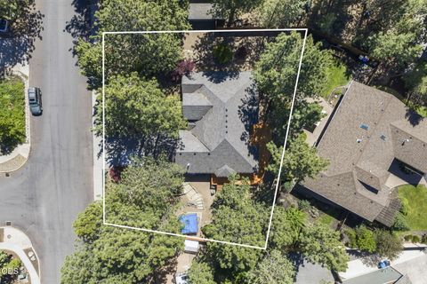 Tiny photo for 2651 NW Nordic Avenue, Bend, OR 97703 (MLS # 220222598)