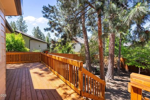 Tiny photo for 2651 NW Nordic Avenue, Bend, OR 97703 (MLS # 220222598)