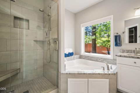 Tiny photo for 2651 NW Nordic Avenue, Bend, OR 97703 (MLS # 220222598)