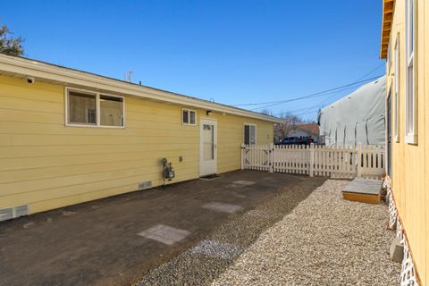 Tiny photo for 2181 Kiln Street, Klamath Falls, OR 97601 (MLS # 220217613)