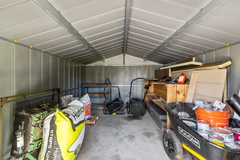 Tiny photo for 2181 Kiln Street, Klamath Falls, OR 97601 (MLS # 220217613)