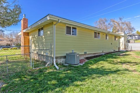 Tiny photo for 2181 Kiln Street, Klamath Falls, OR 97601 (MLS # 220217613)
