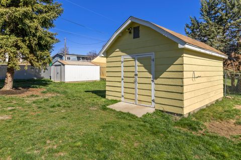 Tiny photo for 2181 Kiln Street, Klamath Falls, OR 97601 (MLS # 220217613)