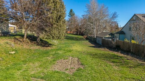 Tiny photo for 2181 Kiln Street, Klamath Falls, OR 97601 (MLS # 220217613)