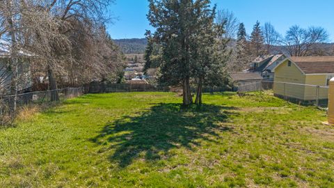 Tiny photo for 2181 Kiln Street, Klamath Falls, OR 97601 (MLS # 220217613)