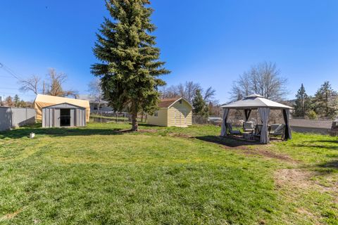 Tiny photo for 2181 Kiln Street, Klamath Falls, OR 97601 (MLS # 220217613)