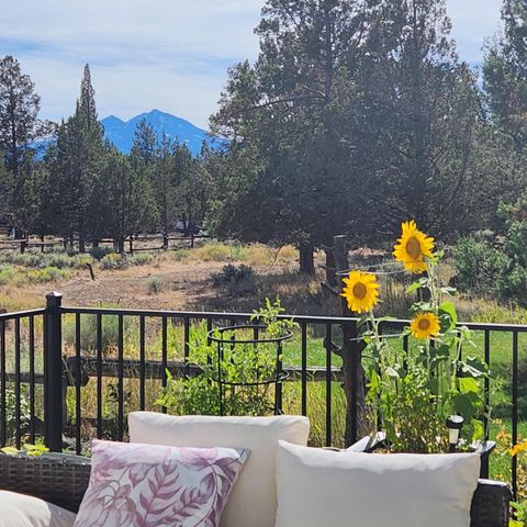 Tiny photo for 69592 Lake Drive, Sisters, OR 97759 (MLS # 220217168)