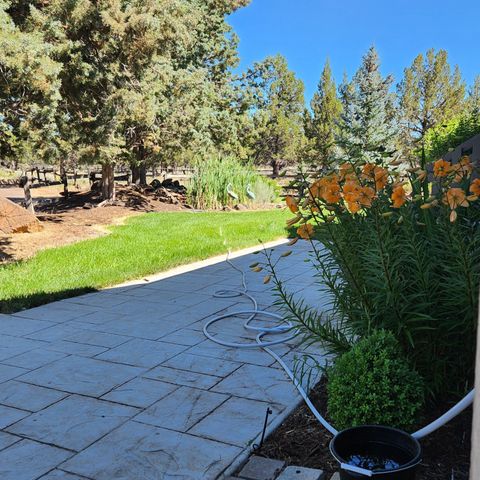 Tiny photo for 69592 Lake Drive, Sisters, OR 97759 (MLS # 220217168)