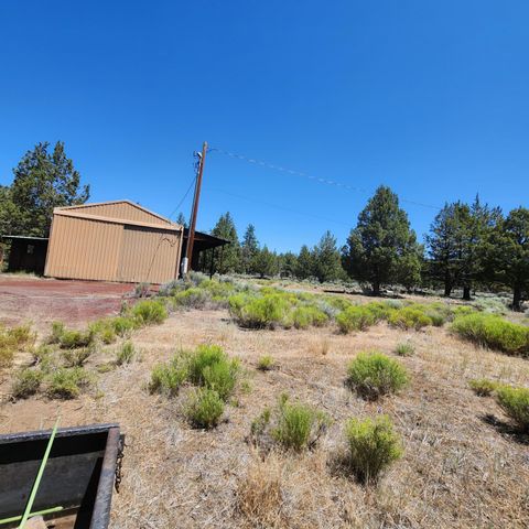 Tiny photo for 69592 Lake Drive, Sisters, OR 97759 (MLS # 220217168)