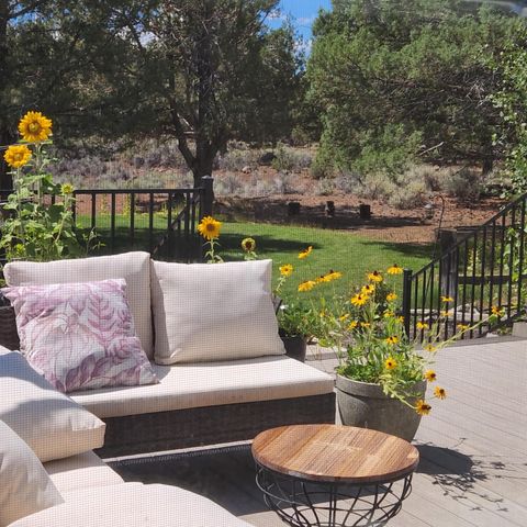 Tiny photo for 69592 Lake Drive, Sisters, OR 97759 (MLS # 220217168)