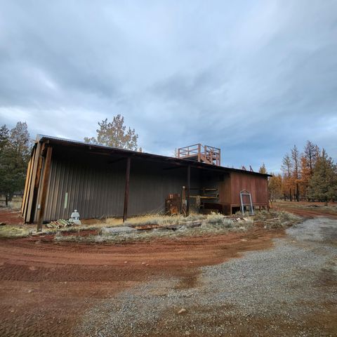 Tiny photo for 69592 Lake Drive, Sisters, OR 97759 (MLS # 220217168)