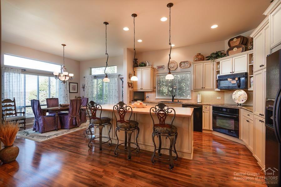 Eagle Crest - Residential